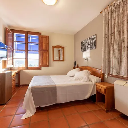 Mas Torrellas Hotel 4*