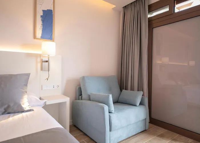 Mas Torrellas Hotel
