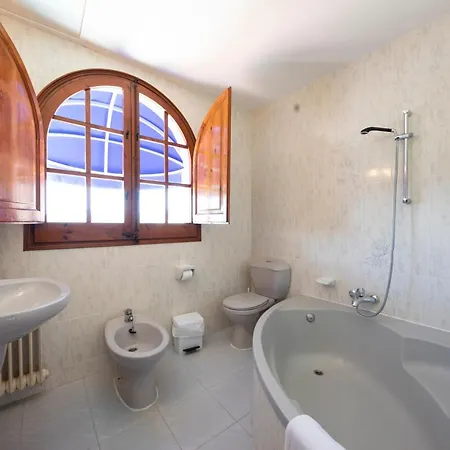 Hotel Mas Torrellas 4*