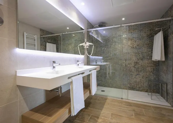 Hotel Mas Torrellas 4*